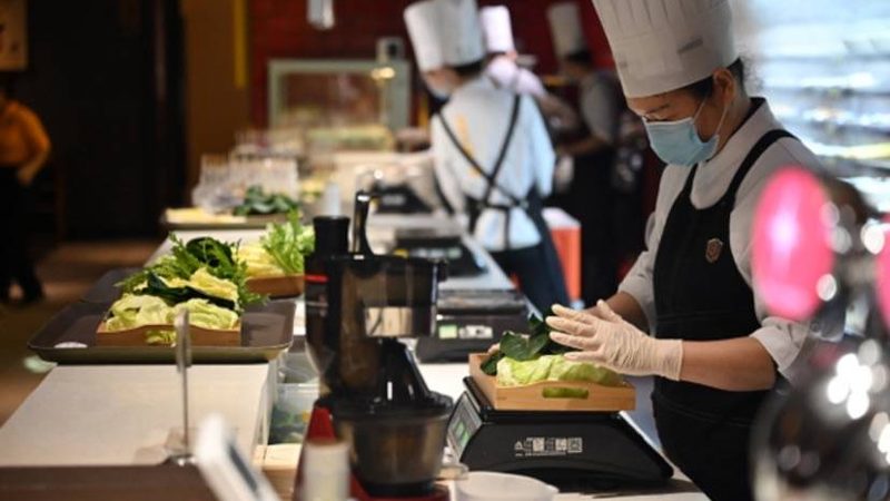 揭秘休闲食品批发：厂家直销背后的价格真相